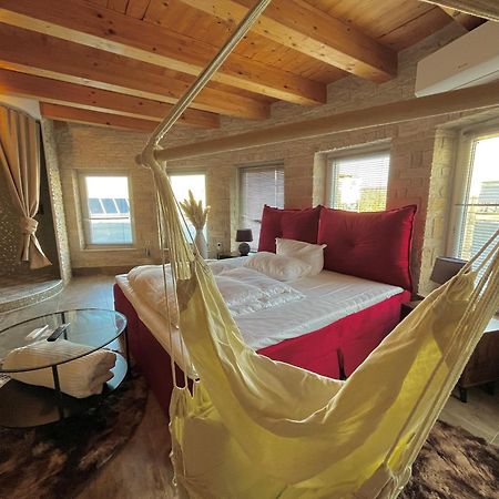Hotel Zur Alten Stadtkellerei 莱比锡 外观 照片 A room at the hotel