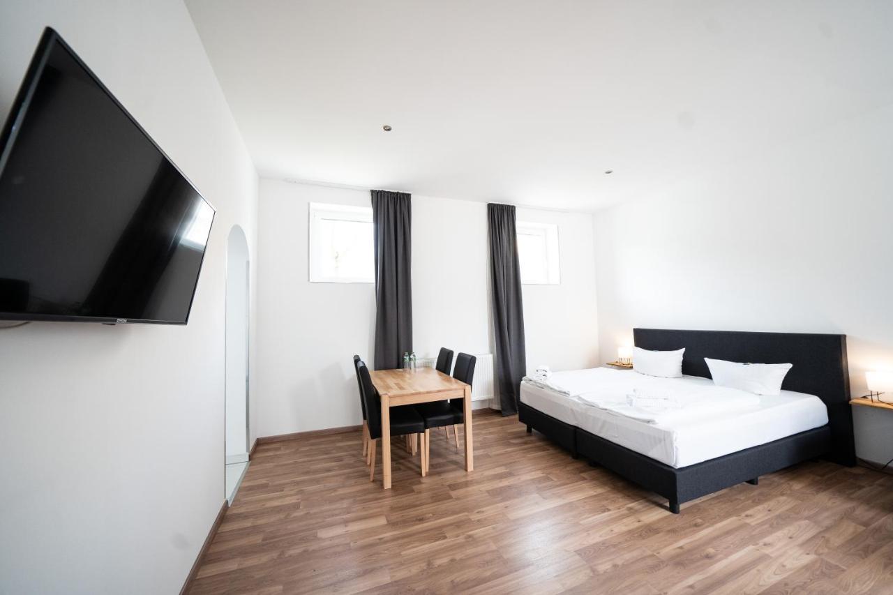 Hotel Zur Alten Stadtkellerei 莱比锡 外观 照片 A typical room at the hotel