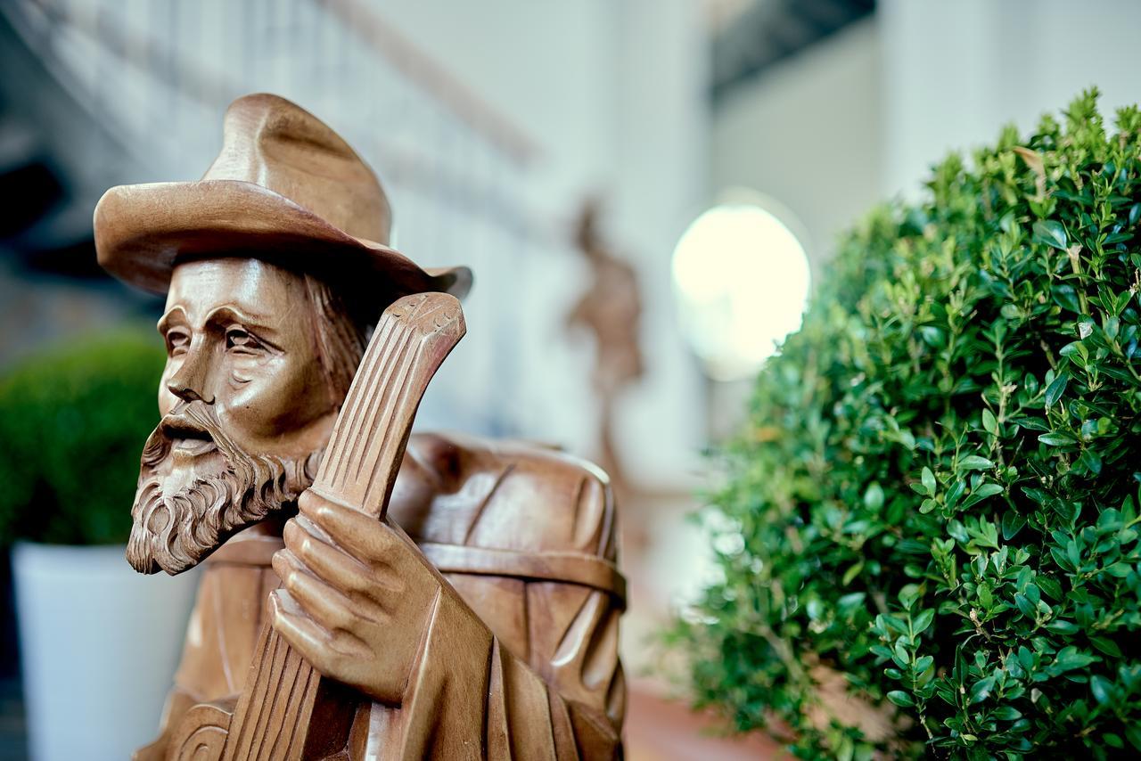 Hotel Zur Alten Stadtkellerei 莱比锡 外观 照片 Statue of Saint Isidorus the Farmer